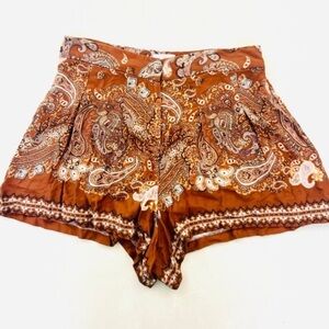 Motivi Made In Italy Brown Retro Paisley High Rise Shorts 10